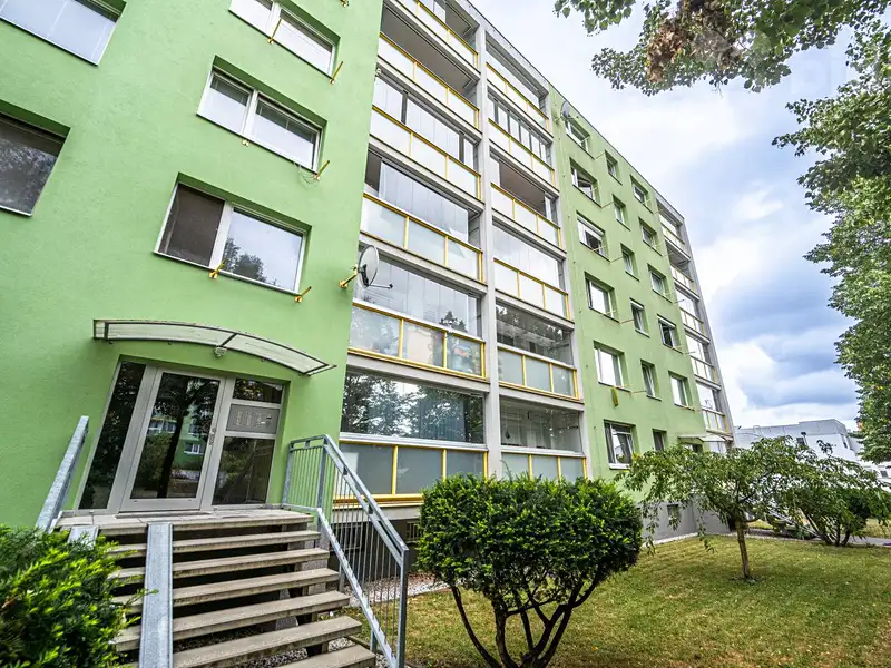 Prodej bytu 3+1 68 m², Praha – náhled fotky 2