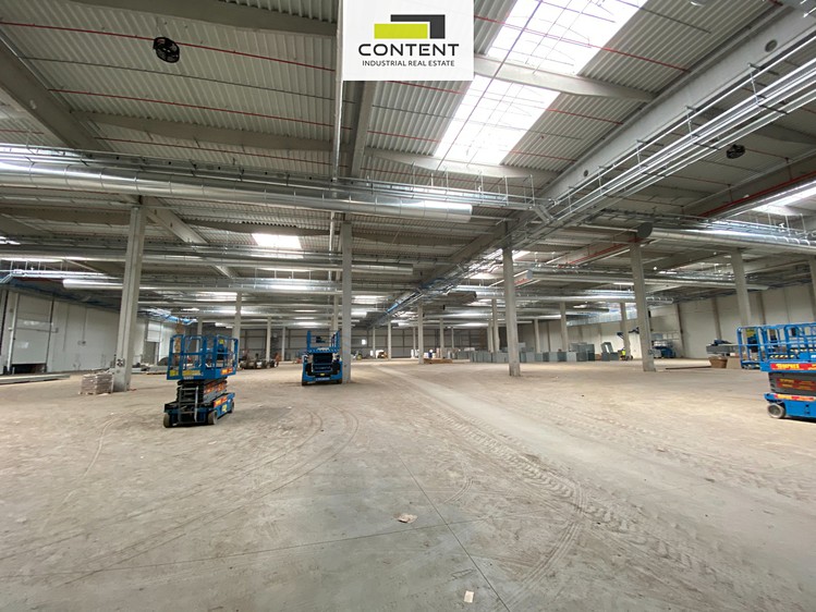 Комерційне приміщення в оренду, 3 000 м² (1 з 14)