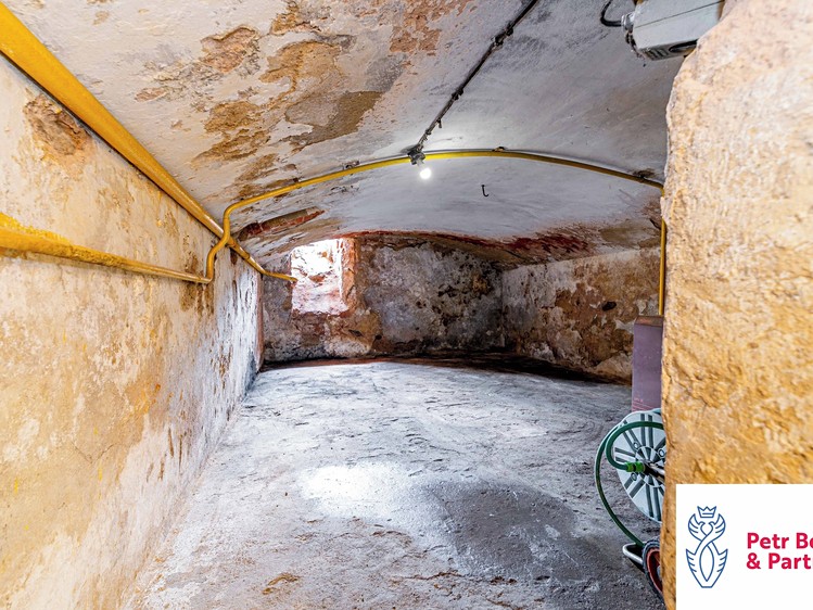 Gewerbefläche zum Kauf, 622 m² (46 von 50)