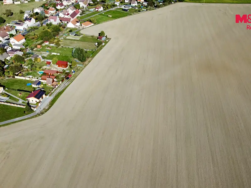 Prodej stavebního pozemku 9711 m², Horažďovice – náhled fotky 2