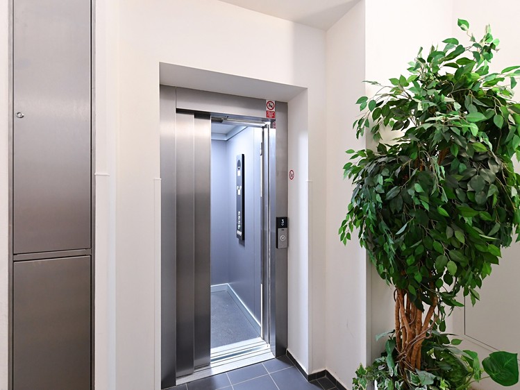 Квартира 3+kk на продаж, 93 м² (13 з 17)