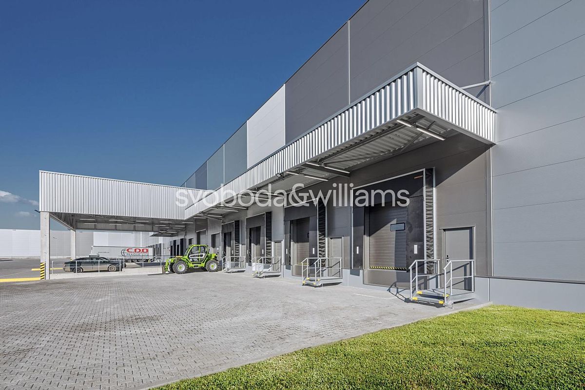Pronájem výrobní haly, prostoru 3472 m², Spořice – fotka 1 z 3