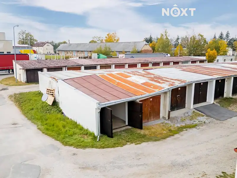 Prodej garáže 21 m², Jindřichův Hradec – náhled fotky 1