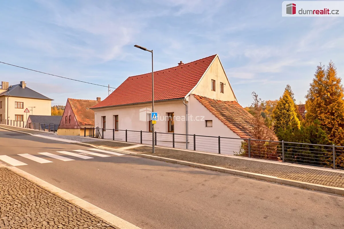 Prodej vícegeneračního domu 160 m², pozemek 454 m²