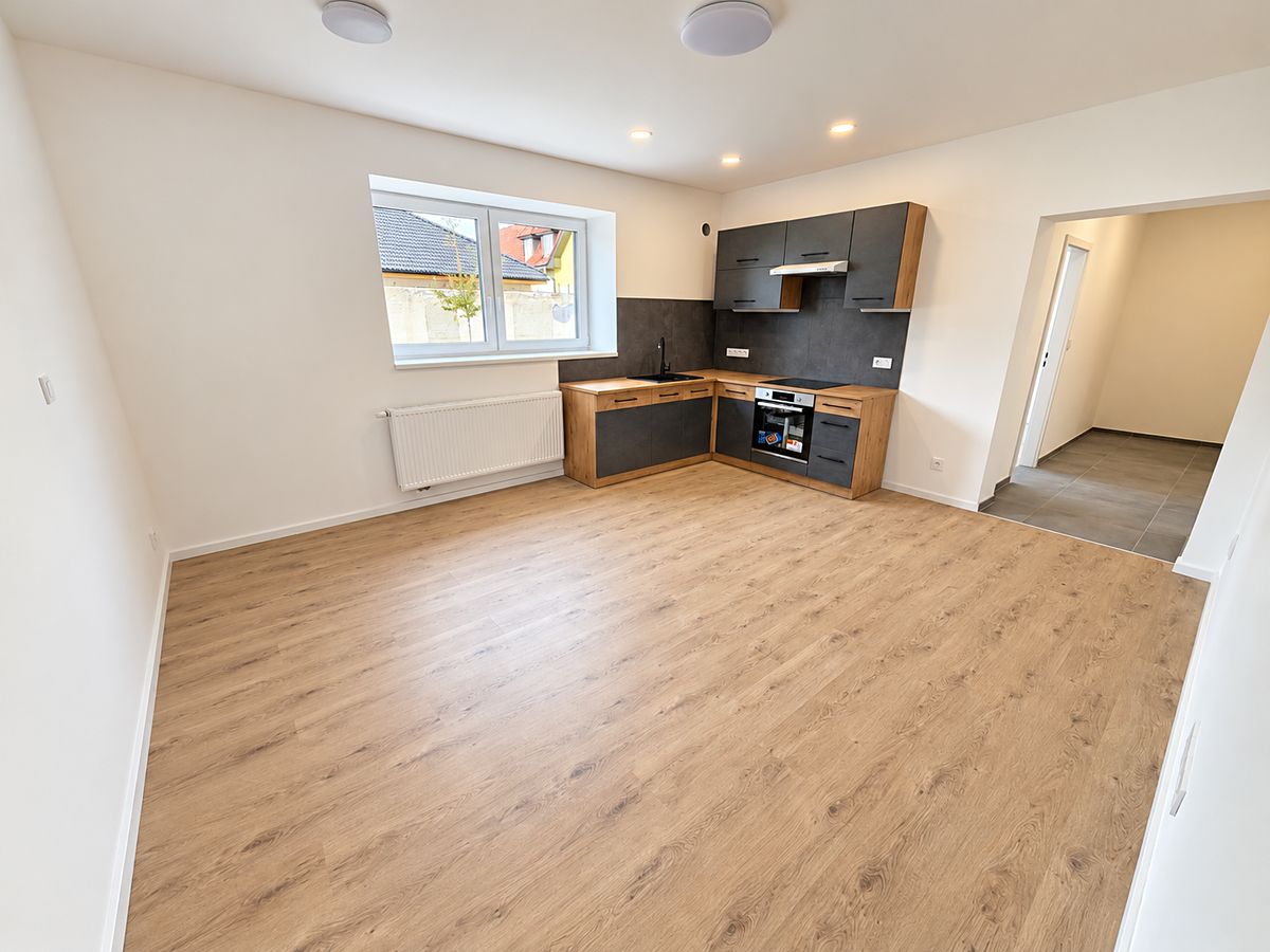 Pronájem bytu 3+kk 70 m²