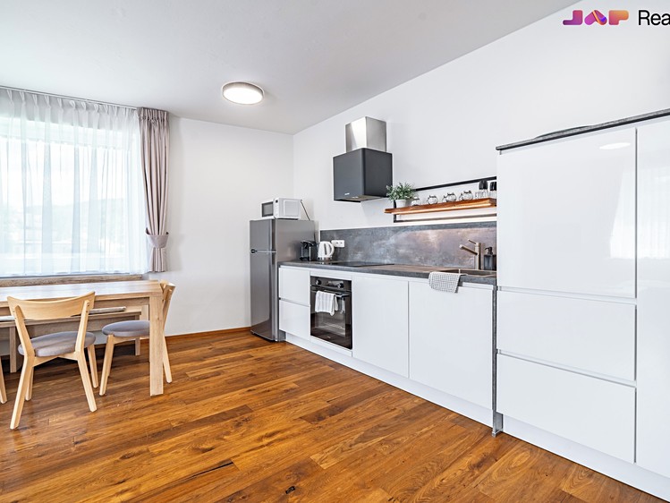 Комерційне приміщення на продаж, 68 м² (12 з 32)