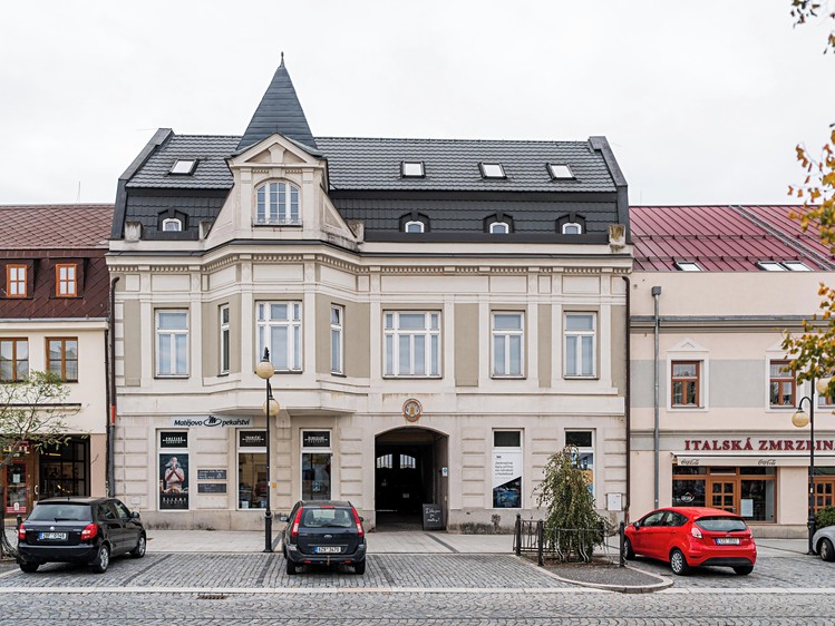 Prodej bytu 3+kk, 74 m² (2 z 12)
