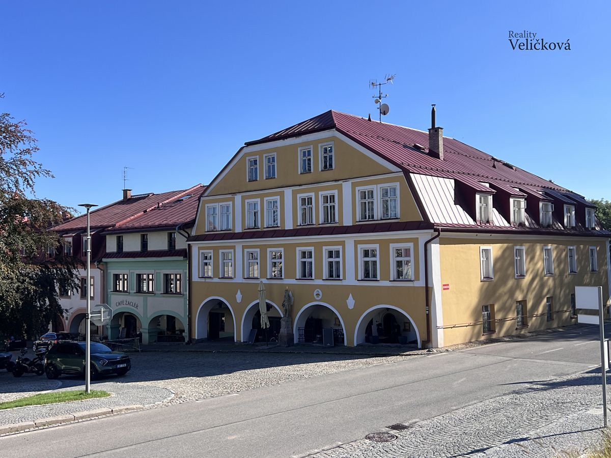 Pronájem bytu 3+kk 84 m²