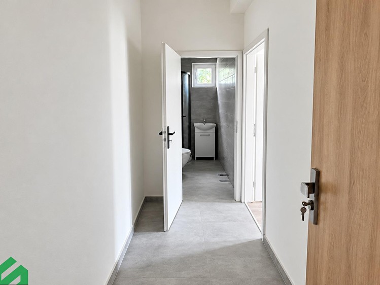 The 1+kk flat for rent, 28 m² (4 of 8)