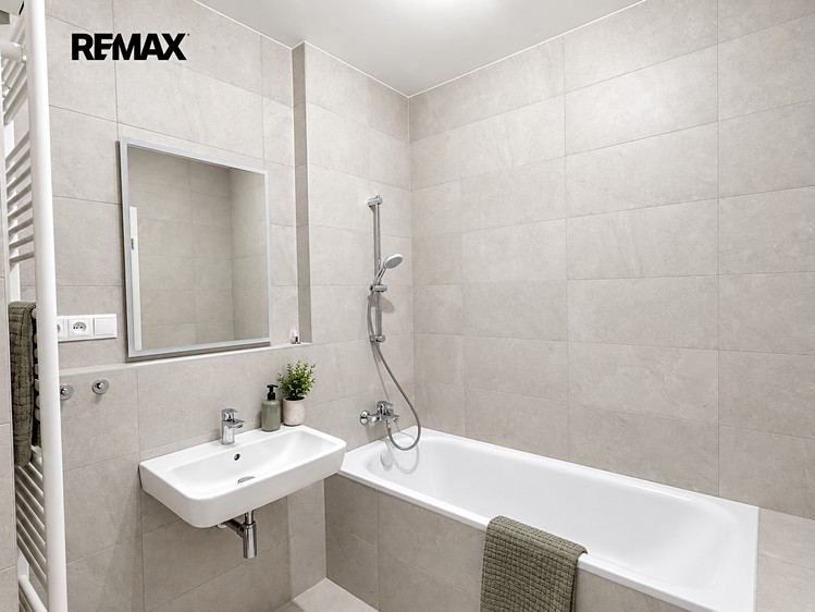 The 2+kk flat for rent, 50 m² (12 of 16)