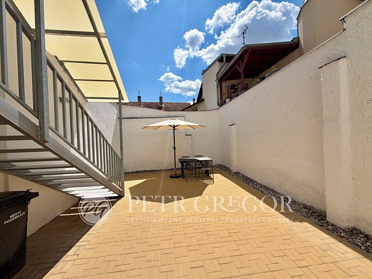 Pronájem bytu 1+kk, 35 m² (4 z 15)