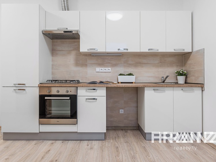 Квартира 2+1 в оренду, 65 м² (1 з 22)