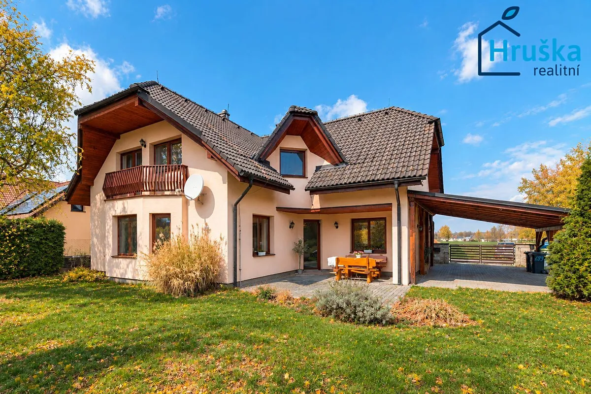 Prodej rodinného domu 196 m², pozemek 650 m²