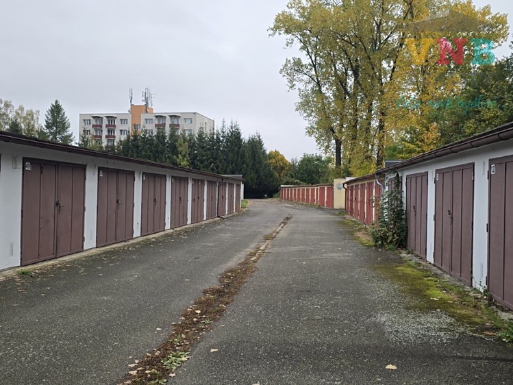 Pronájem nemovitosti, 18 m² (2 z 3)