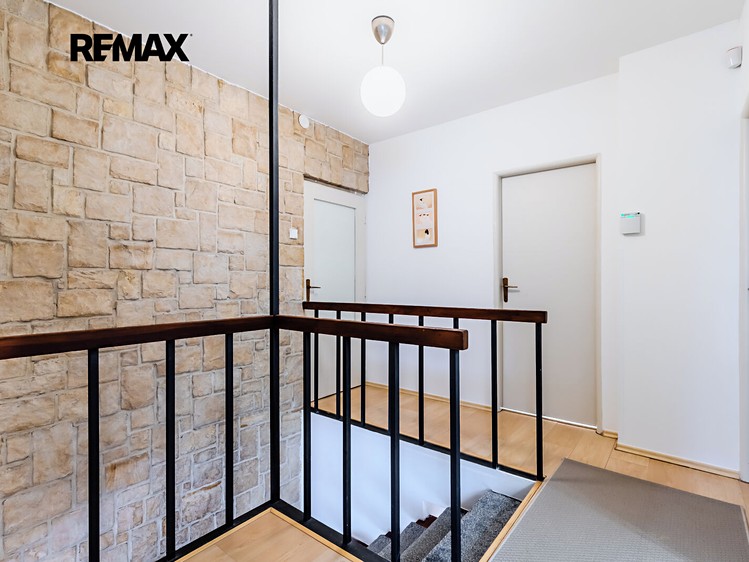 Prodej domu, 244 m² (9 z 26)
