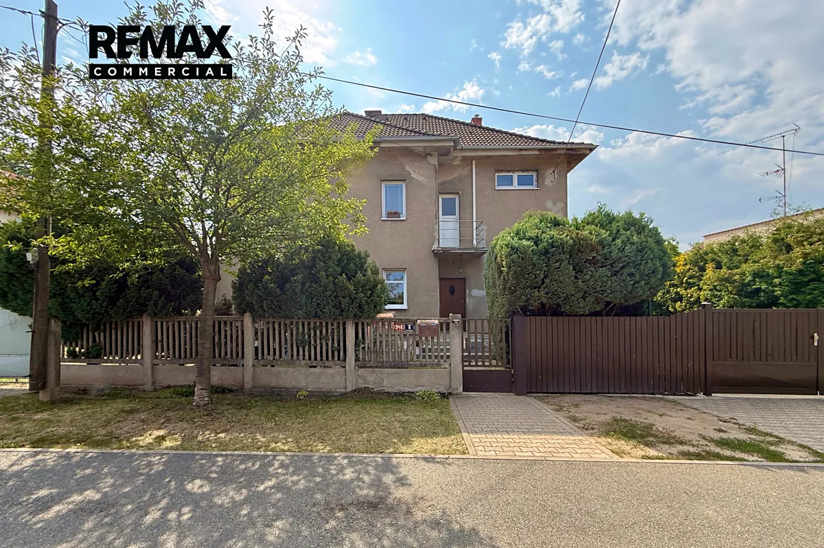 Prodej rodinného domu 192 m², pozemek 979 m²