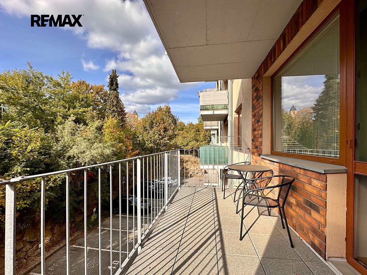 Pronájem bytu 2+kk 53 m² – fotografie 2