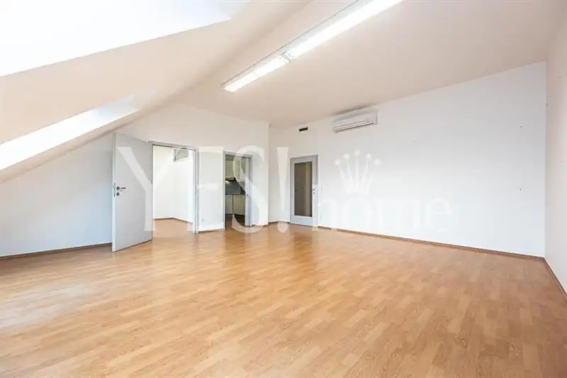 Pronájem kanceláře 82 m², Praha – náhled fotky 3