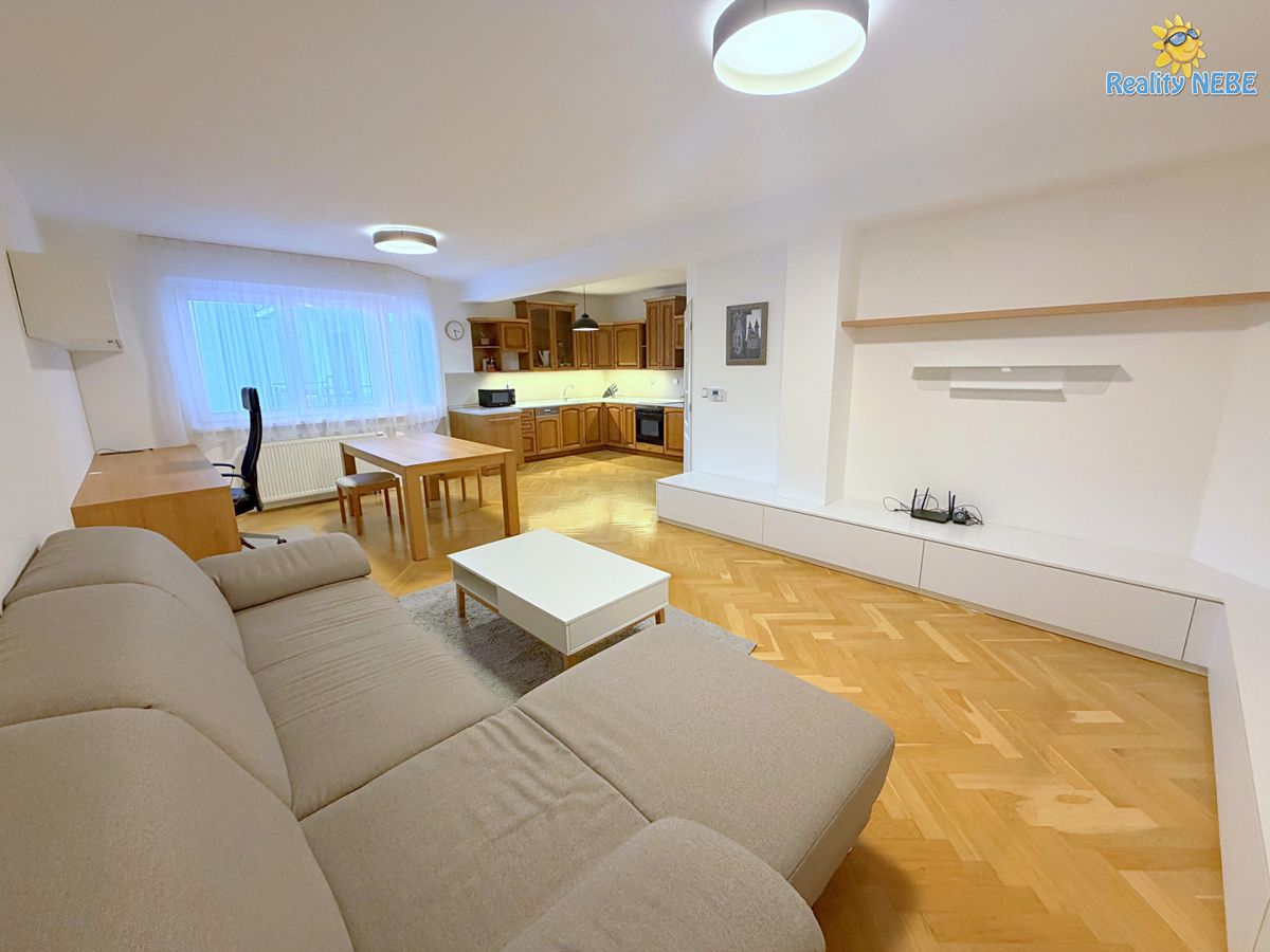 Pronájem bytu 3+kk 99 m² – fotografie 2