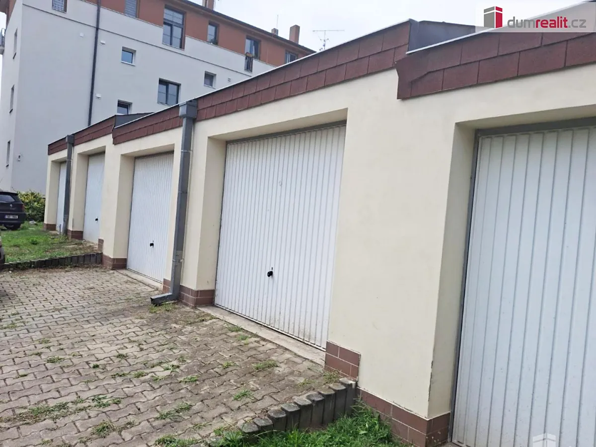 Pronájem garáže 22 m²