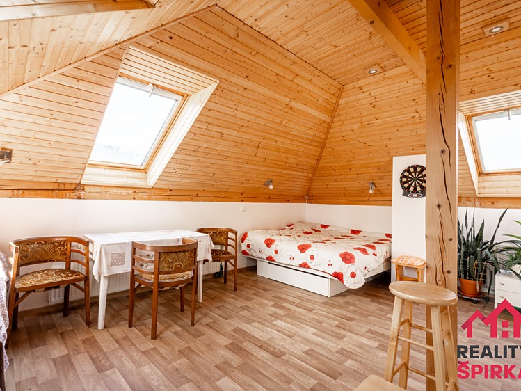 Prodej domu, 195 m² (24 z 36)
