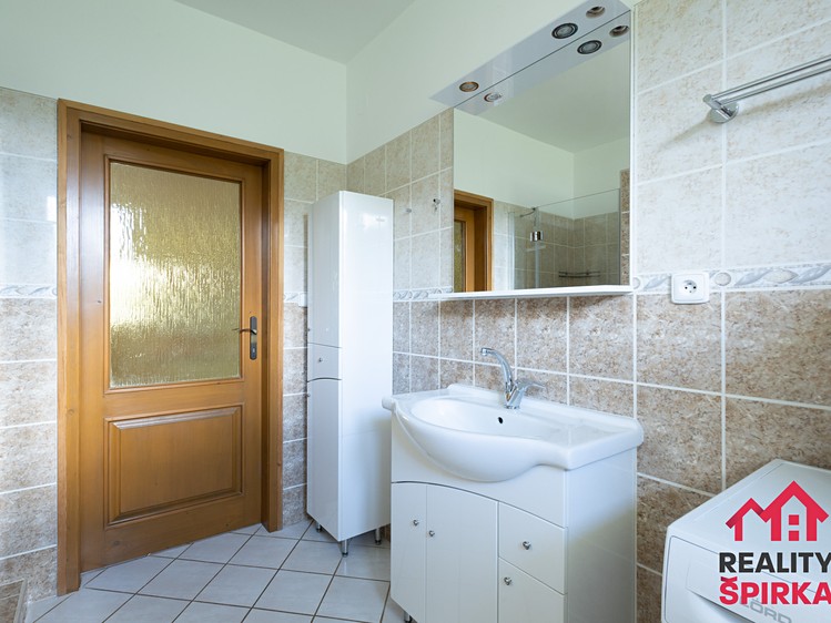 Prodej domu, 195 m² (17 z 36)