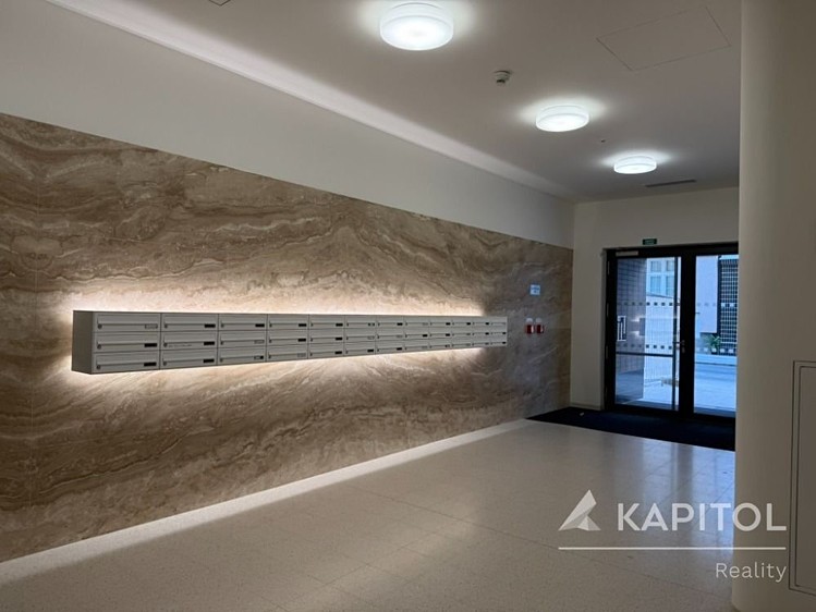 Квартира 2+kk в оренду, 46 м² (7 з 8)