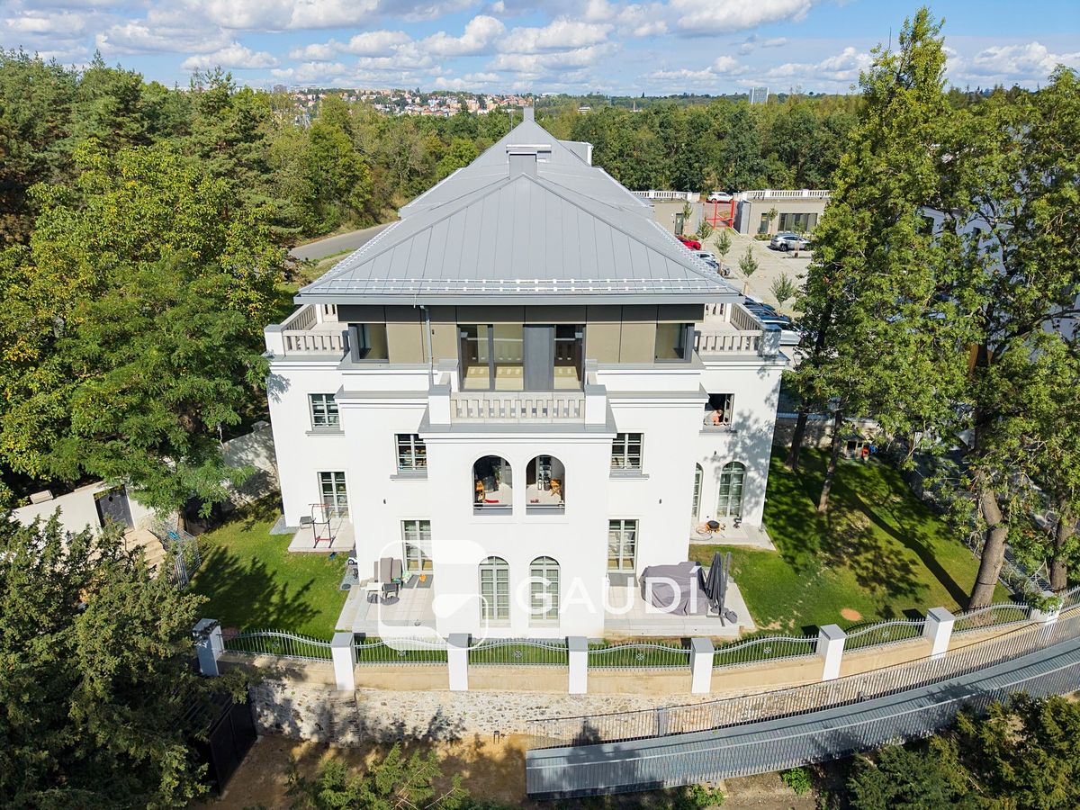 Prodej bytu 4+kk 105 m²