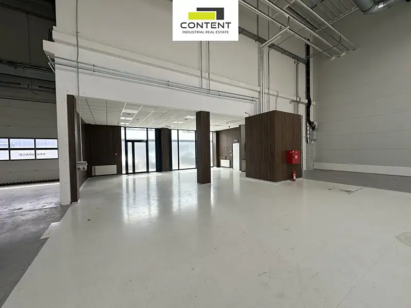 Pronájem výrobní haly, prostoru 943 m², Praha – náhled fotky 2
