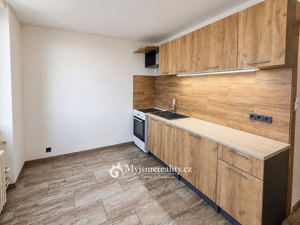 Pronájem bytu 2+1 55 m², Znojmo – fotka 1 z 3