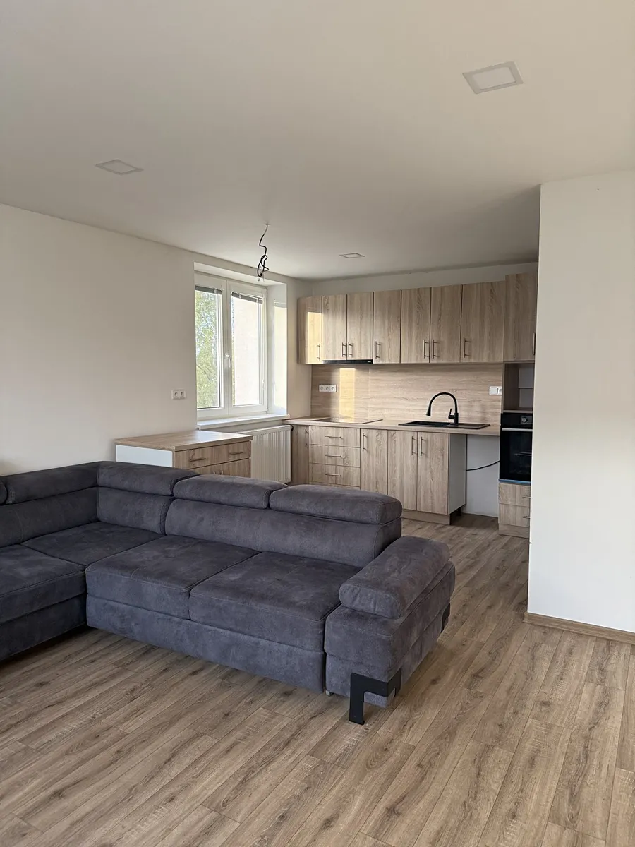 Pronájem rodinného domu 192 m², pozemek 682 m²