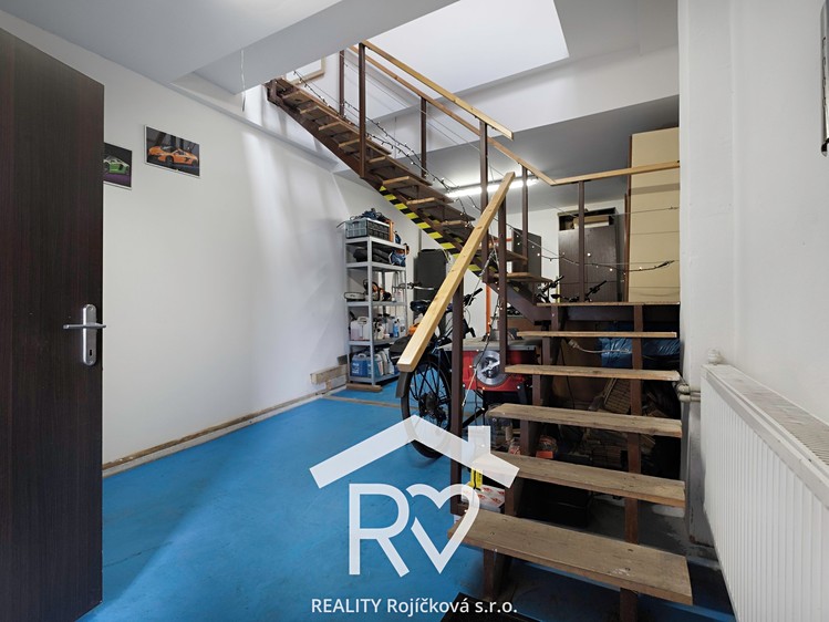 Prodej komerčního prostoru, 482 m² (15 z 35)
