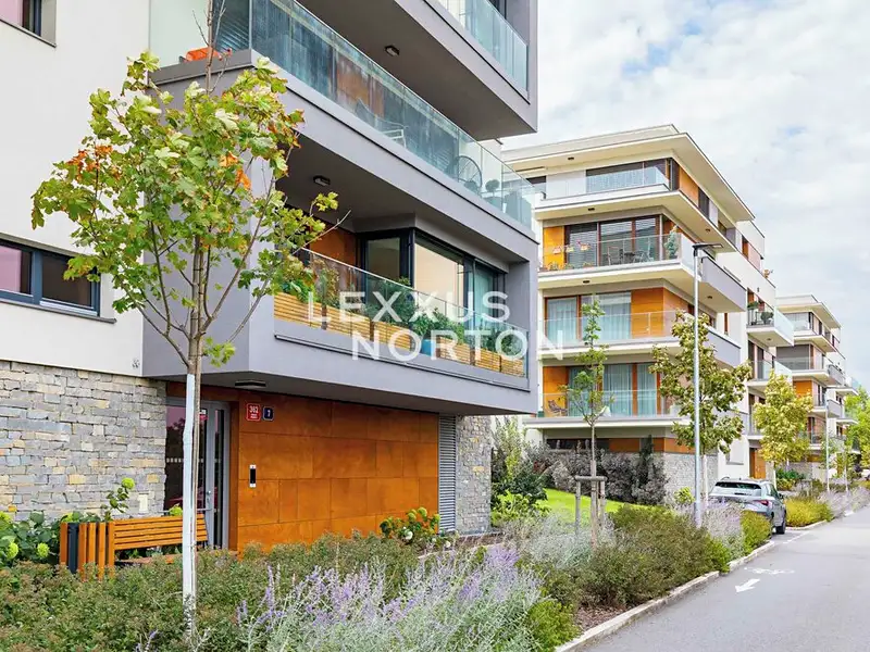 Prodej bytu 4+kk 120 m², Praha – náhled fotky 3