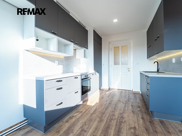 Pronájem bytu 3+kk, 86 m² (5 z 30)