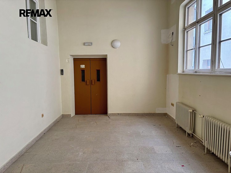 Комерційне приміщення в оренду, 206 м² (8 з 17)