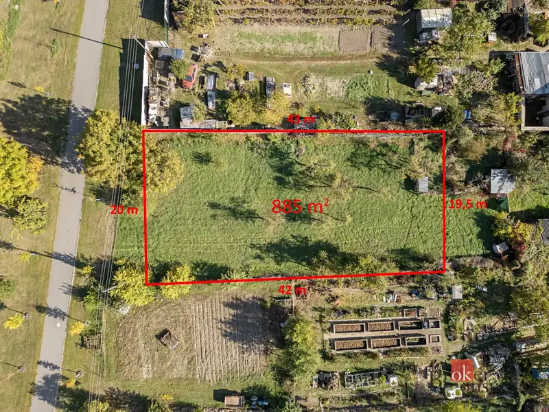 Prodej stavebního pozemku 885 m², Litobratřice – náhled fotky 1