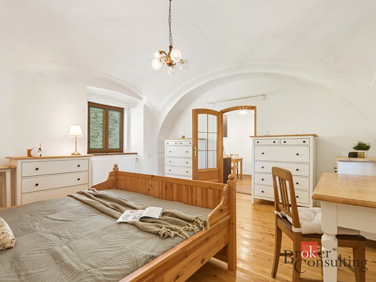 Prodej domu, 176 m² (3 z 32)