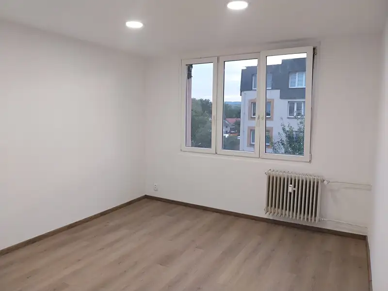 Prodej bytu 3+1 65 m², Radonice – náhled fotky 2