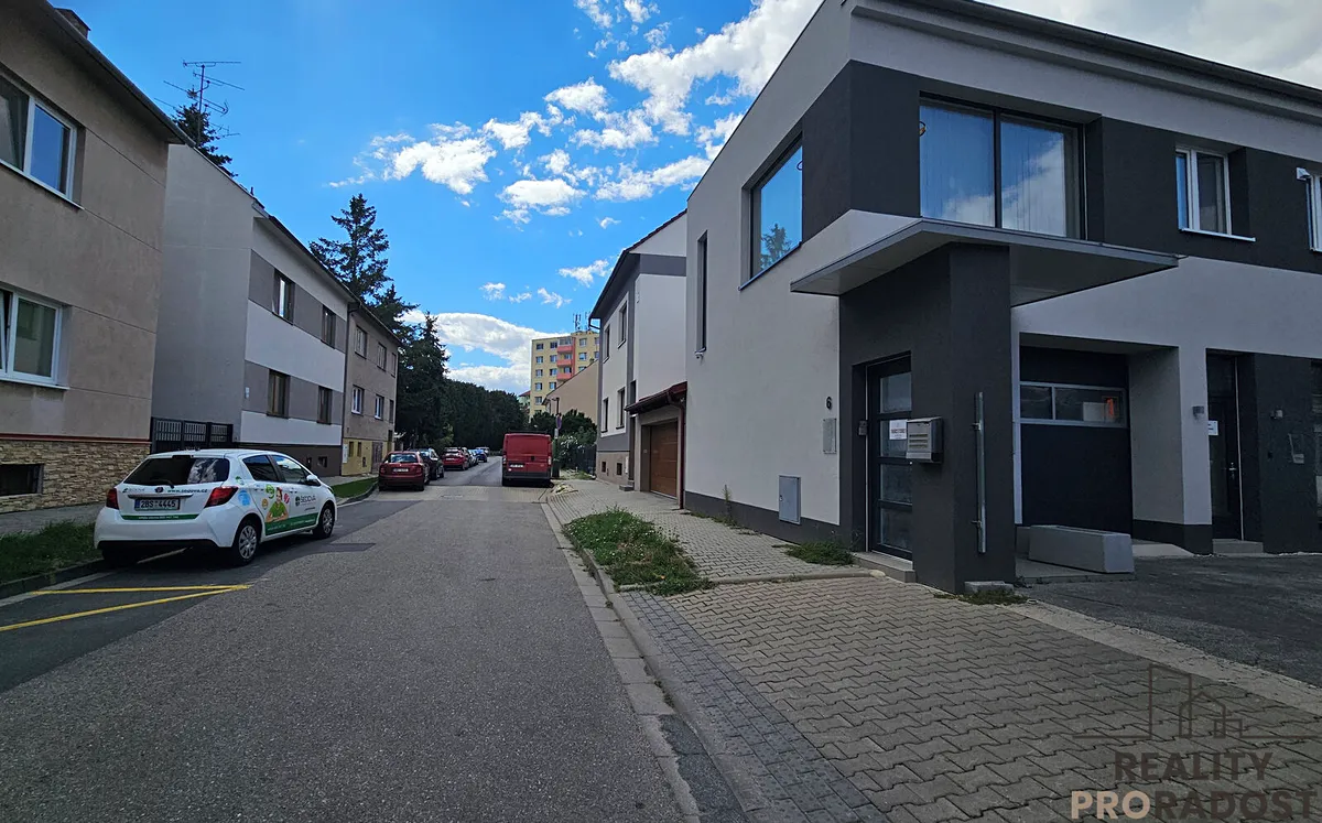 Pronájem komerční nemovitosti 33 m²