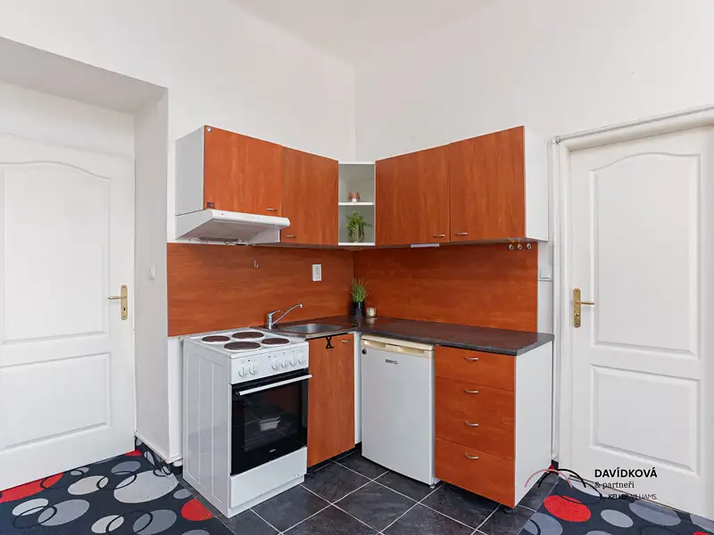 Prodej bytu 1+kk 33 m², Praha – náhled fotky 2