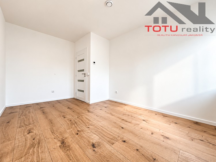 Квартира 3+kk в оренду, 73 м² (13 з 18)