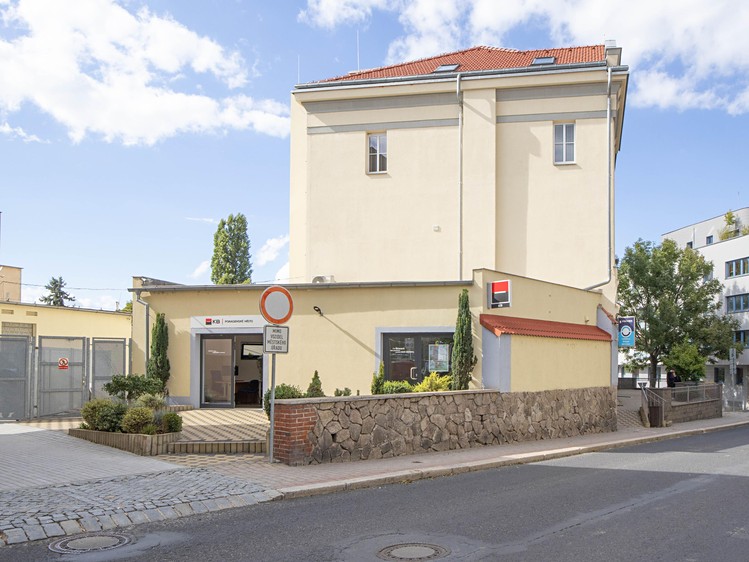 Pronájem bytu 1+kk, 64 m² (43 z 44)