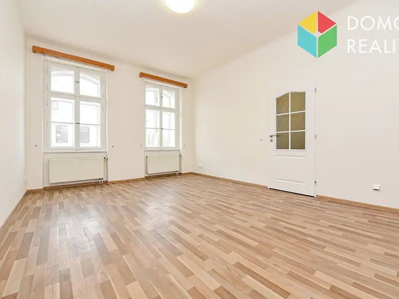 Pronájem bytu 1+1 39 m², Králův Dvůr – náhled fotky 1