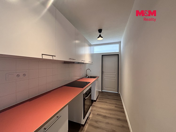 Pronájem bytu 2+1, 44 m² (6 z 30)