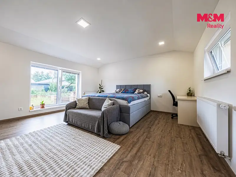 Prodej rodinného domu 168 m², pozemek 836 m², Mratín – náhled fotky 2
