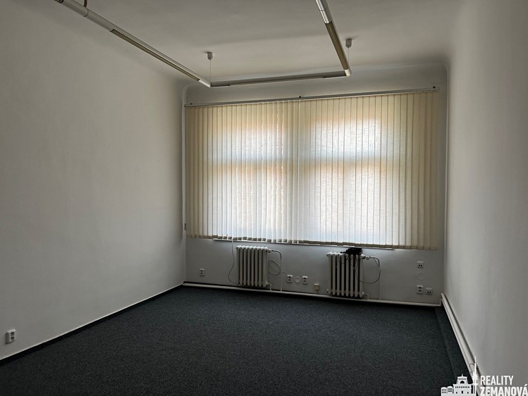 Комерційне приміщення в оренду, 56 м² (1 з 14)