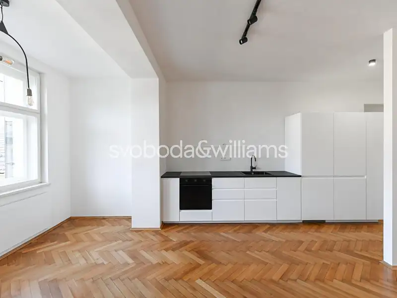 Pronájem bytu 1+kk 36 m², Praha – náhled fotky 1