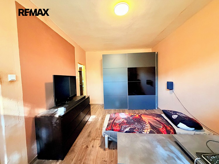 Prodej bytu 1+kk, 24 m² (9 z 24)