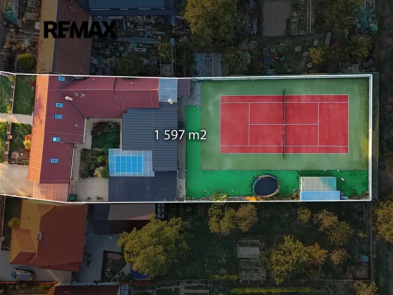 Prodej rodinného domu 390 m², pozemek 1597 m², Odunec – náhled fotky 3