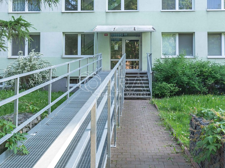 Pronájem bytu 2+kk, 40 m² (15 z 15)